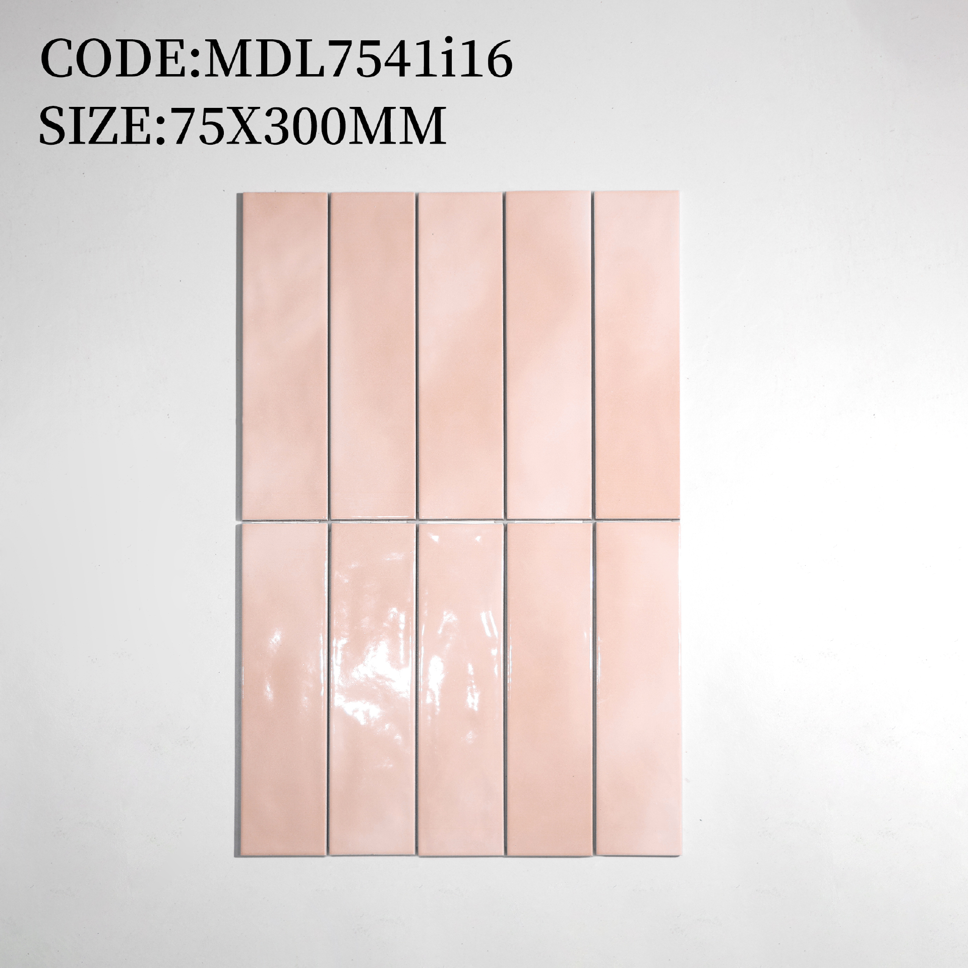 Tường quán cà phê ốp gạch 75x300mm xếp dọc liền mạch
