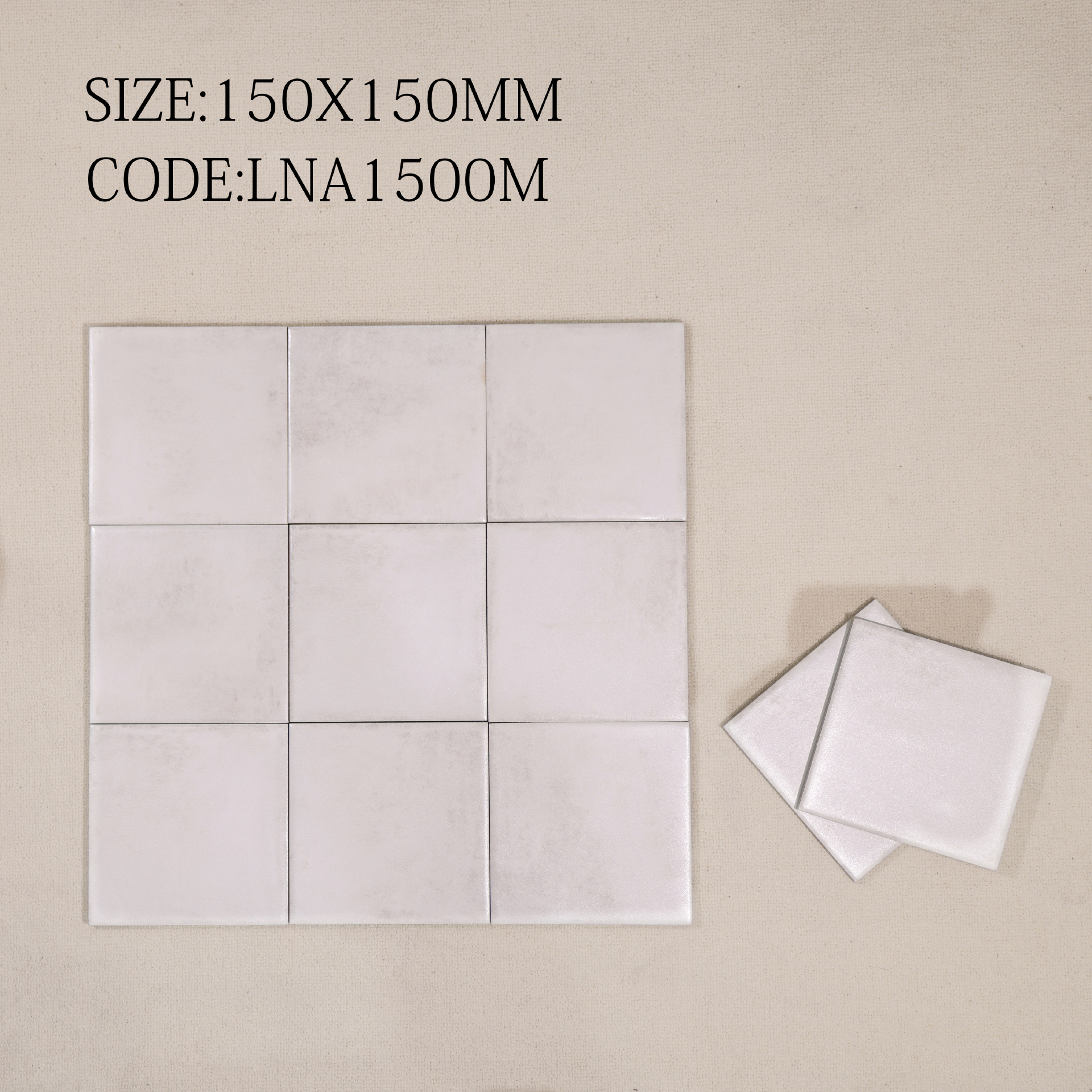Tường phòng khách ốp gạch mờ gợn sóng 150x150mm tông be