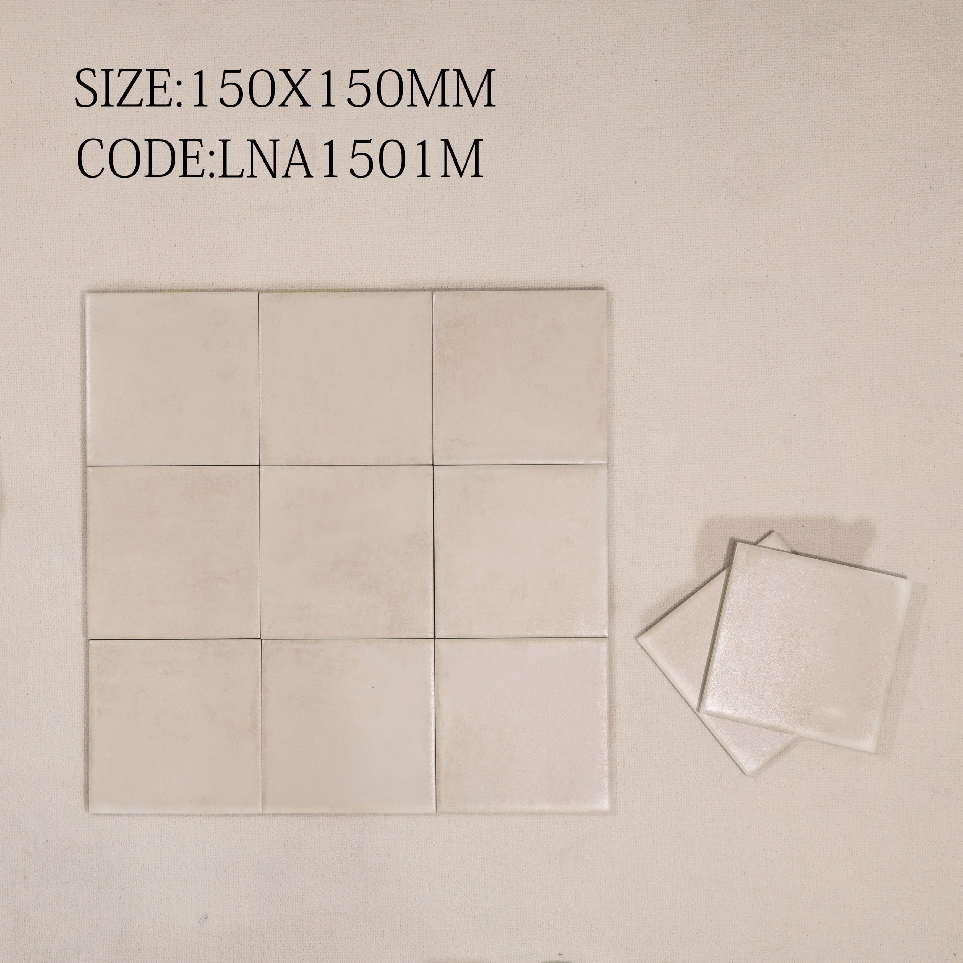 Tường phòng khách ốp gạch mờ gợn sóng 150x150mm tông be