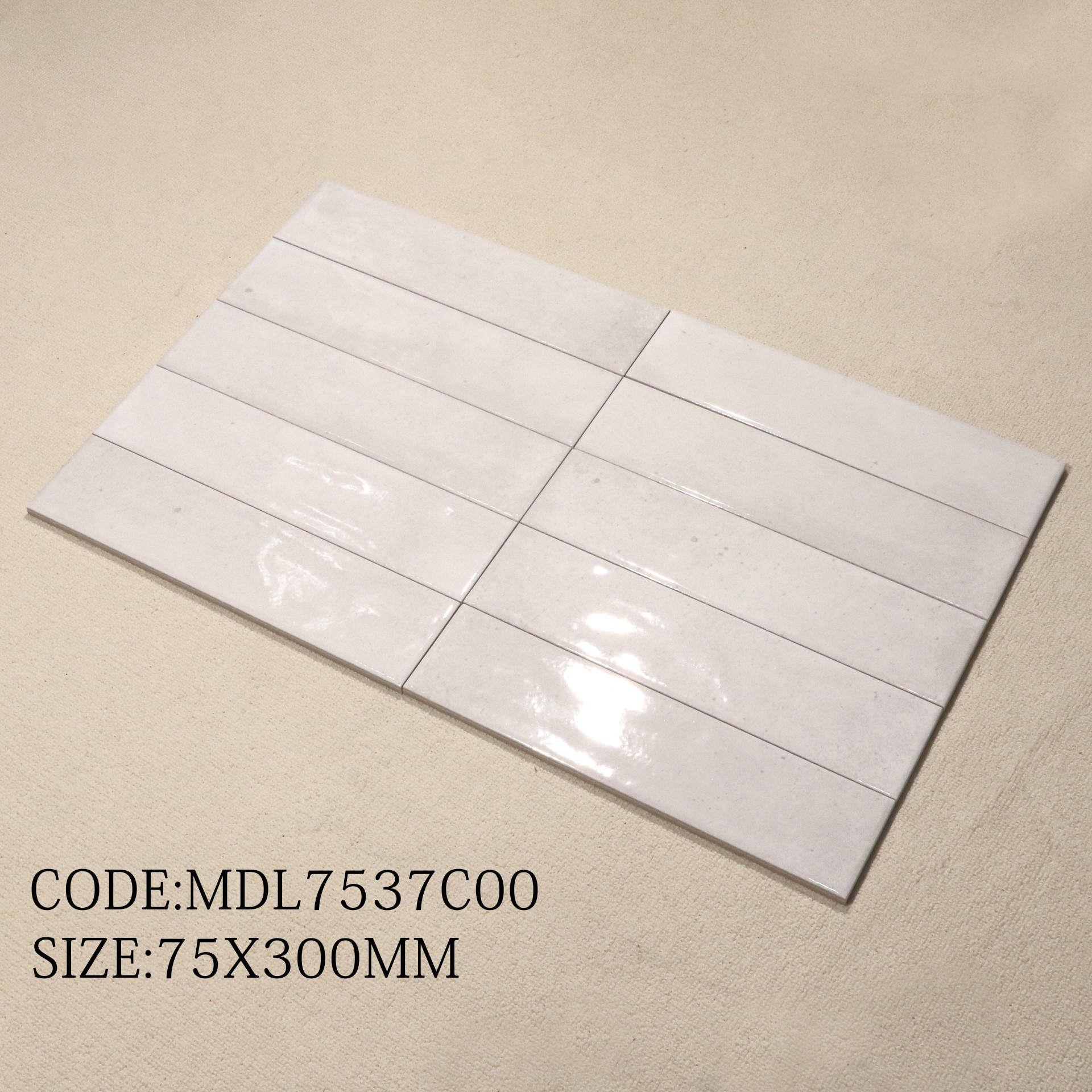 Tường trang trí ốp gạch CLAN SERIES 75x300mm xếp so le