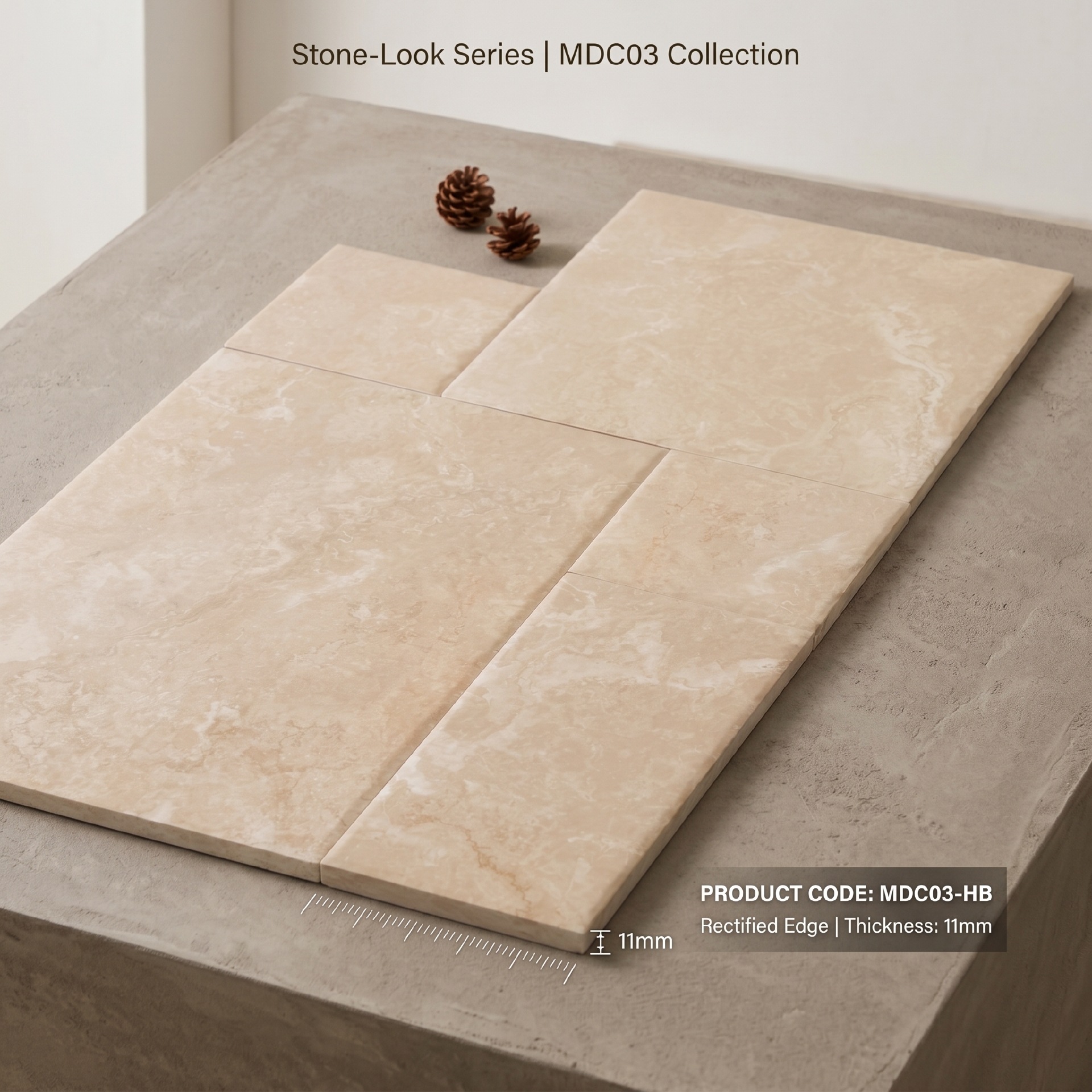 Bộ năm viên gạch porcelain vân đá chụp chính diện trên nền sáng