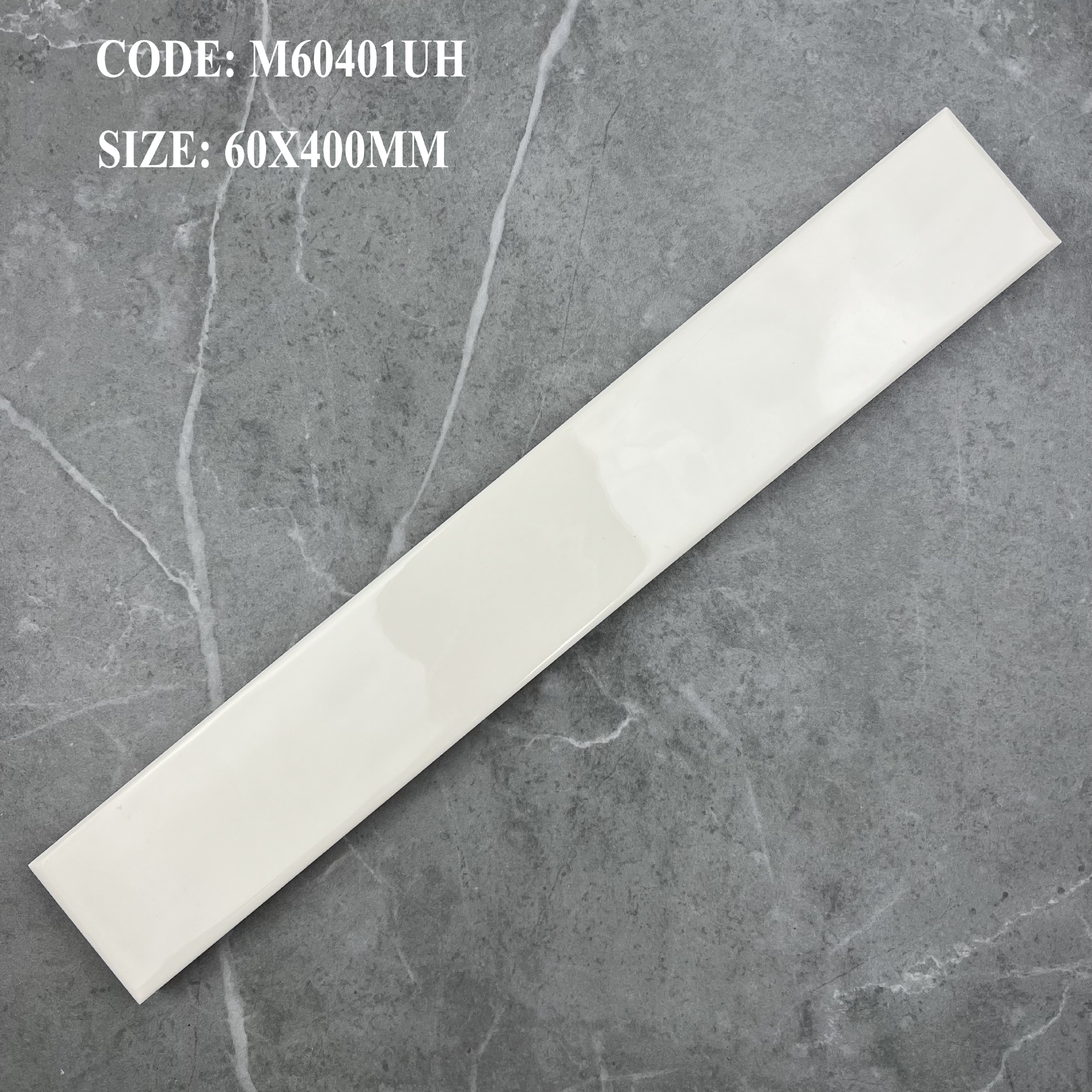 Cận cảnh đường lượn sóng và lớp men bóng trên viên 60x400mm