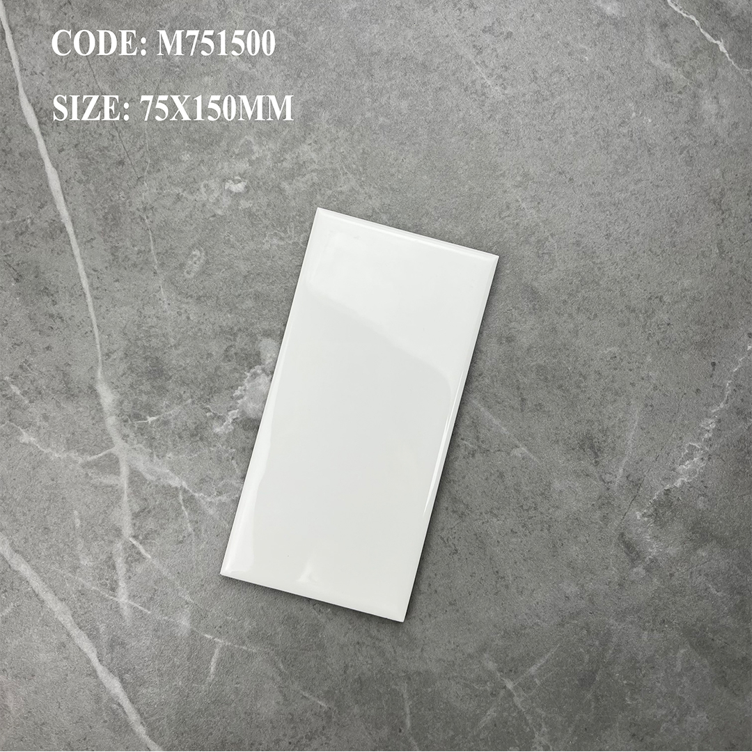 Cận cảnh cạnh phẳng và lớp men bóng của gạch thẻ 75x150mm