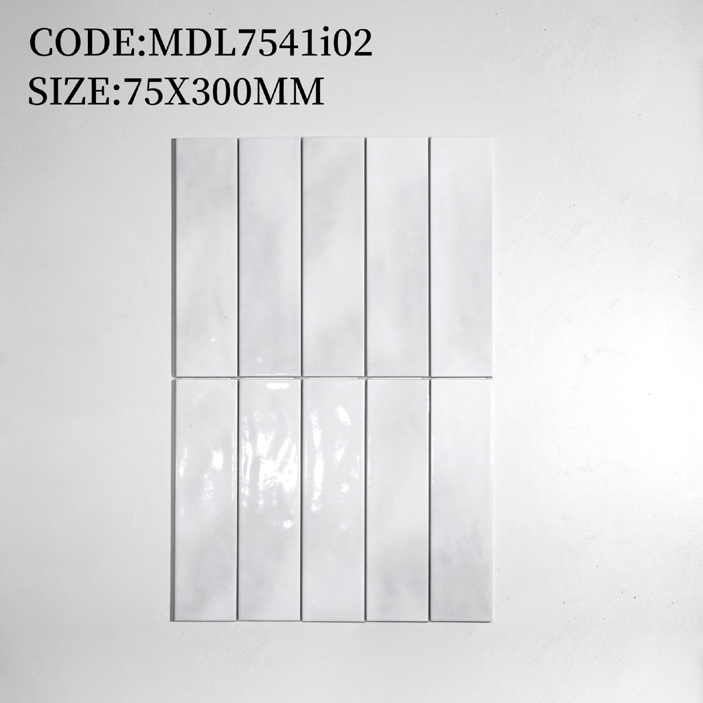 Tường quán cà phê ốp gạch 75x300mm xếp dọc liền mạch