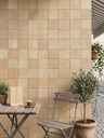 Cận cảnh gợn sóng khuôn và cạnh lượn hữu cơ của viên 100x100mm