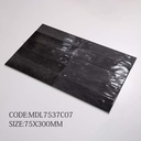 Cận cảnh đường sóng lượn dưới lớp men bóng cao