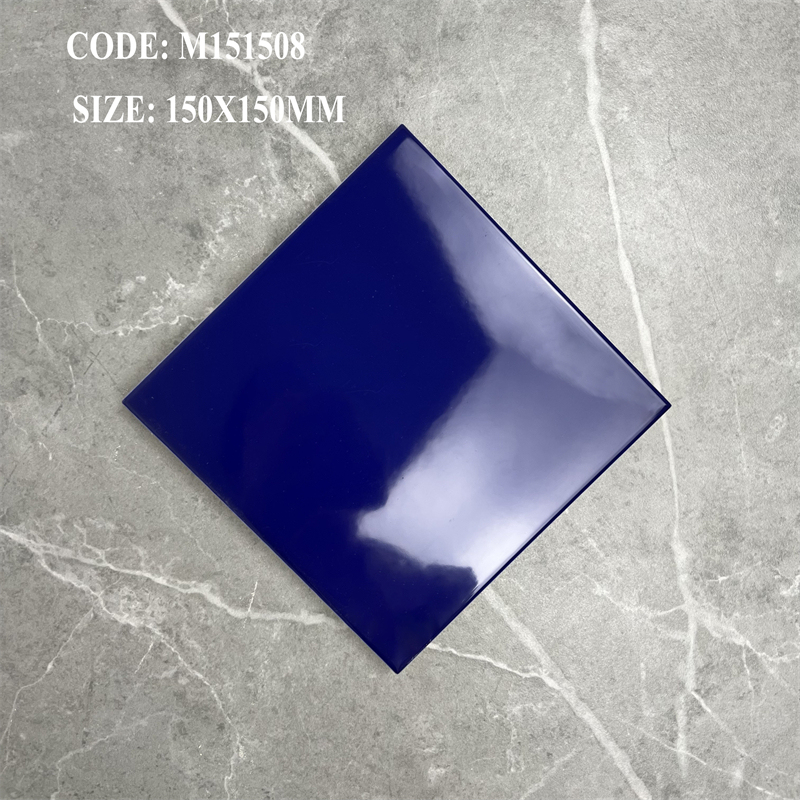 Tám màu gạch ốp tường 150x150mm xếp thành bảng màu