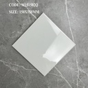 Tám màu gạch ốp tường 150x150mm xếp thành bảng màu