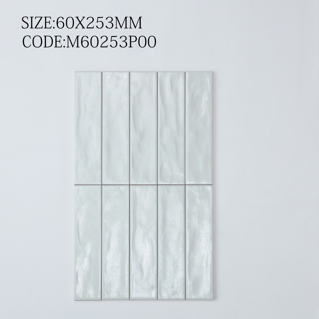 Viên gạch ceramic 60x253mm chụp chính diện toàn bộ chiều dài