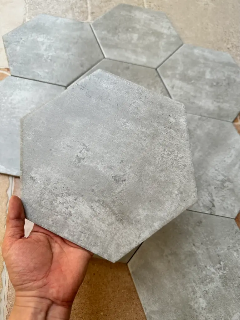 Gạch lục giác xám nhạt beton FL 237 KT 200x230mm