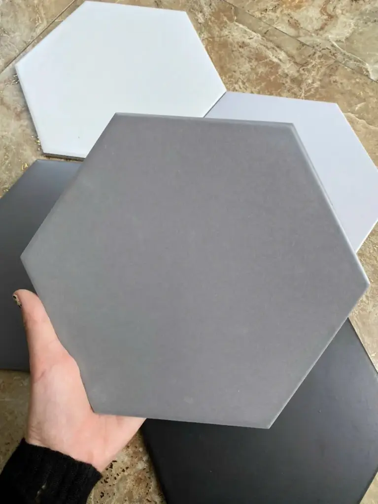 Gạch lục giác 230x200x115mm men mờ màu xám M23202-B